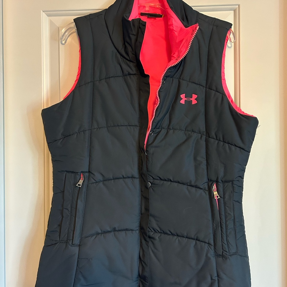 Under Armour Women's Vest in Black with Pink Accents